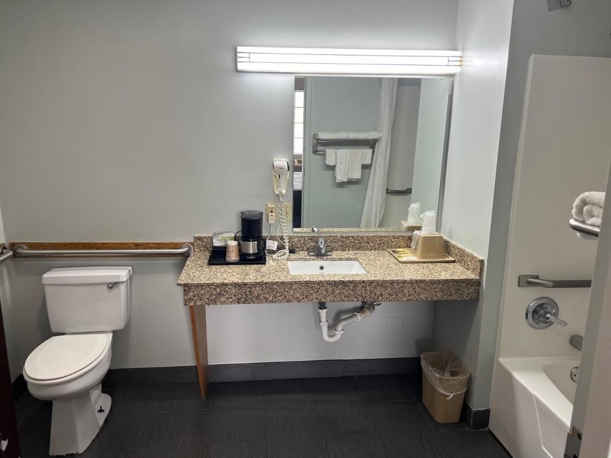 Pelham Executive Inn מראה חיצוני תמונה