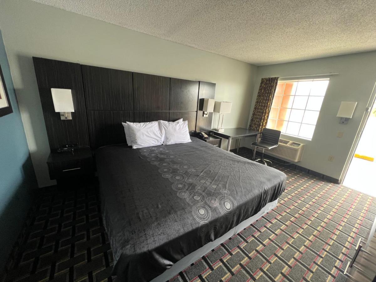 Pelham Executive Inn מראה חיצוני תמונה
